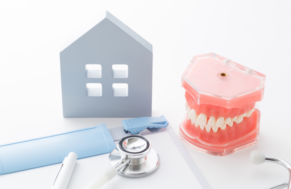 ご自宅や施設で、安心して歯科治療を受けていただくために